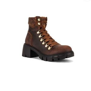 NWT in original box Steve Madden Hint Lace Up Boots Women size 9.5 Cognac Brown